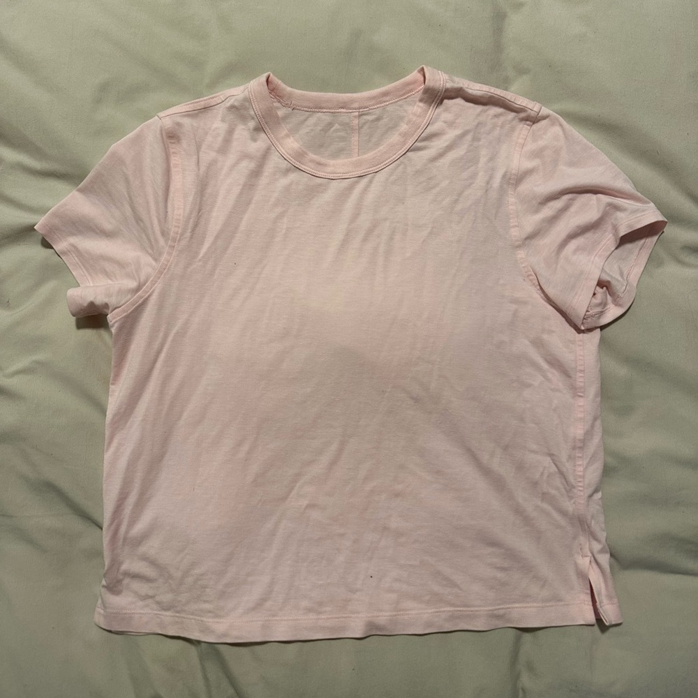 Lululemon Tee